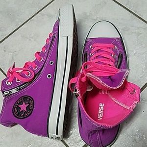 Converse hightop with zippers
